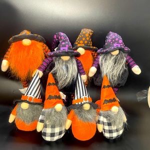 Set of 8 holiday gnomes